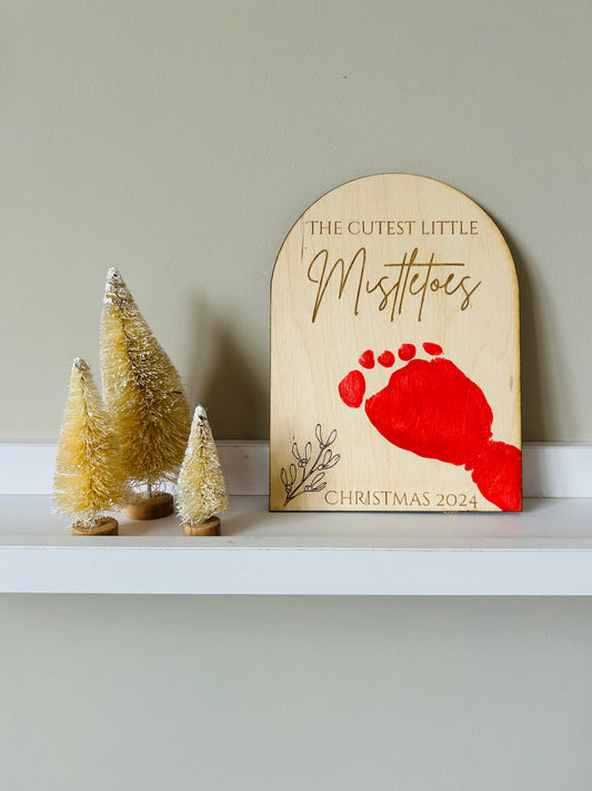 Cute little mistletoes